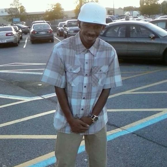 Meet your Posher, Joshua - Picture 1 of 1